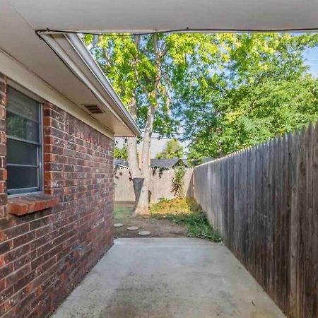 Large Open Space For Family Fun! Amarillo Exterior photo